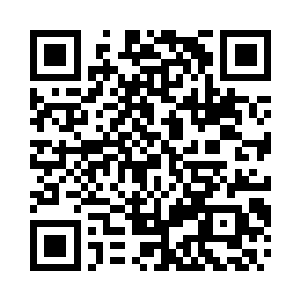 ……鸿和九离看着镜像中突兀出现的结界二维码生成