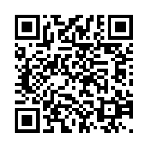 一丝恰到好处的讶然展现在镜头之下二维码生成