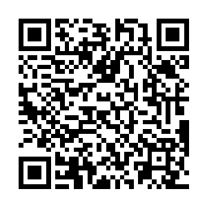 一个个绞尽脑汁的想着制作出各种烛油的器械或者武器二维码生成