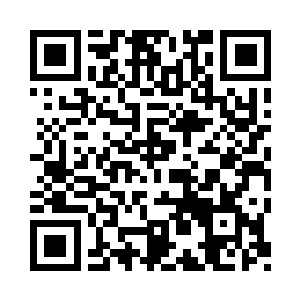 一个带着眼镜的女记者问出了大家的心声二维码生成