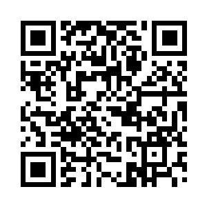 一个戴着银色面具的高大男子出现在他们身后二维码生成