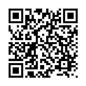 一个看上去比自己年纪大不了几岁二维码生成