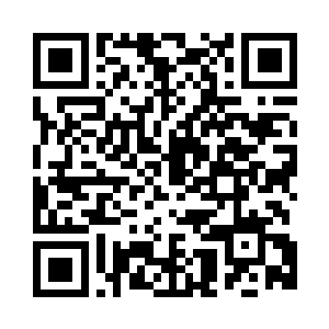 一个穿着法师袍的女玩家走了过来二维码生成