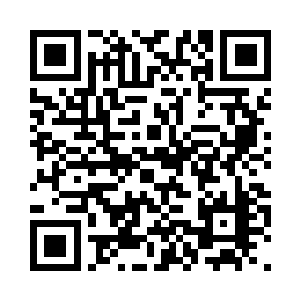 一个身影此刻却是站立在水塘边上的二维码生成