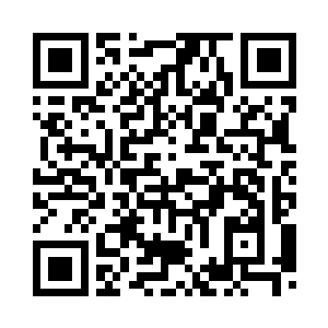 一个靠着车厢呼呼大睡的胡渣叔叔二维码生成