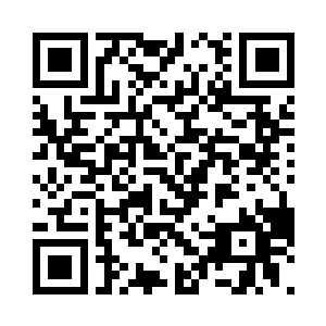 一些人看到李峰居然坐到了那个位置上二维码生成