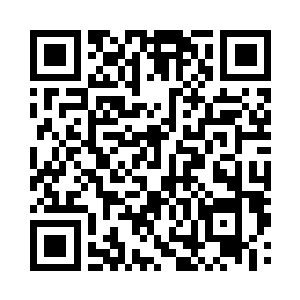 一些人都会去找旁边连队的朋友聊天说地二维码生成