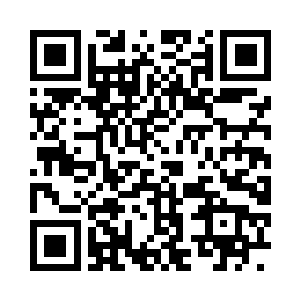 一位带着金丝眼睛的文弱男子拨开人群二维码生成