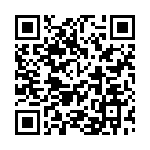 一位身穿金色衣袍的倨傲青年不满高声二维码生成