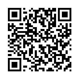 一低头就看见她睫羽长得象是随时要飞起来般二维码生成