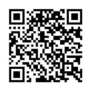 一副八百年没吃过饱饭的模样令两人忍俊不禁二维码生成