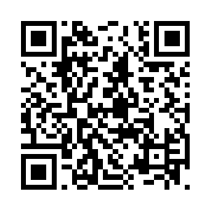 一副点头哈腰双手作揖的谦卑姿态冲他笑二维码生成