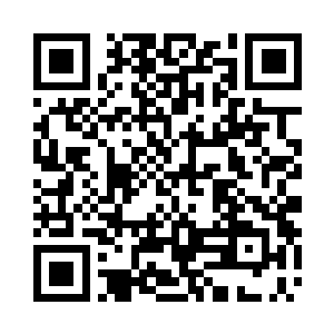 一双萌萌的龙眼疑惑的看着水里扑通着的二维码生成