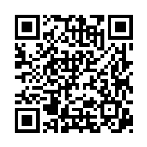 一名威严可怕的大将军停马在高坡上二维码生成