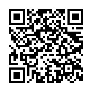 一名民警拿着纸笔开始记录了起来二维码生成
