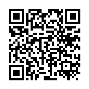 一名面相普通青年一脸尴尬的紧接着说道二维码生成