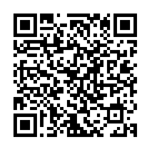 一声塌陷下去――就像是你一脚踩碎了两块豆腐一样的干净利落二维码生成