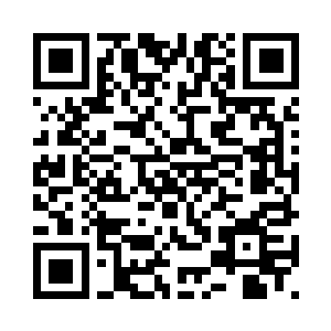 一张艳丽的容颜在月光的照耀之下二维码生成