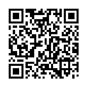 一手拿着用枝条绑成的扫帚一般的东西二维码生成