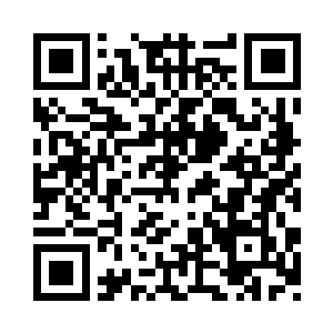 一手拿着纸巾擦了擦她油腻腻的小嘴二维码生成