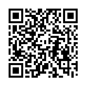 一把抓起不知什么时候掉到地上的浴巾二维码生成