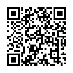 一把拉起了魔族男爵身上衣服的下摆二维码生成