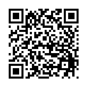 一抹骇然迅速爬上了周围众人的面庞二维码生成