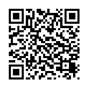 一条漂亮的长蛇挥舞着巨大的翅膀二维码生成