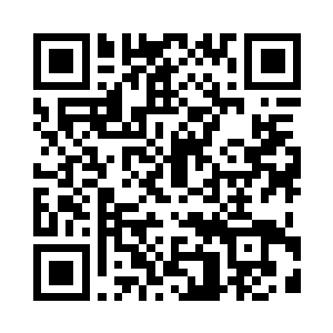 一栋伴生矿打造的石楼耸立在水面二维码生成