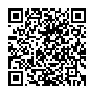 一点一点将那笼罩在他身上的符咒给挣扎得浮现出了大量裂纹二维码生成