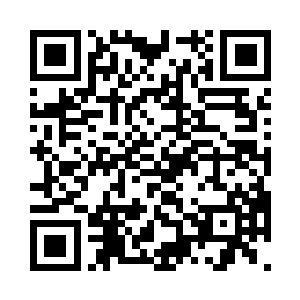 一点一点的朝着小威尔的后背刺了下去二维码生成