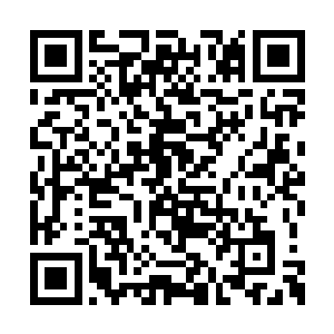 一直伺候在北斗帝身边的一个老太监小跑了过来二维码生成