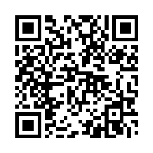 一直生活在她爷爷和亲人的怀抱之中二维码生成