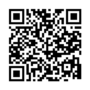 一眼就看到龙蛇还是盘卧在大殿外的广场上二维码生成