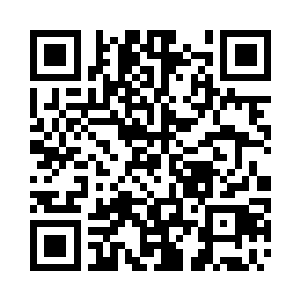 一脸潇洒的望着前面的机械学院众人二维码生成