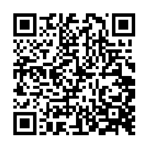 一行人就这么跟着桃木剑走了大概有半个小时的样子二维码生成