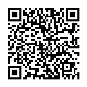 一边不停的骂着坐在桌上的那些学校里面的教务处二维码生成