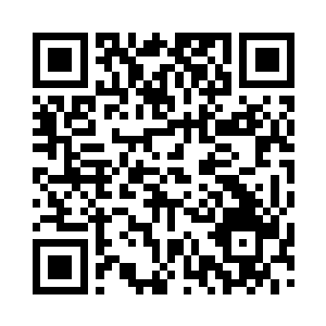 一边其实忍不住伸手又去逗弄好奇的喀秋莎二维码生成