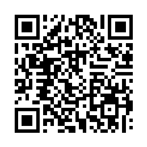 一边将厚厚的一沓通红钞票向老太太怀中塞去二维码生成