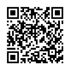 一边暗中在给林肯和朴东相打着战术手语二维码生成