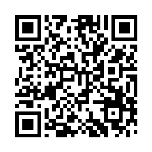 一边目光嘲讽的看着正在翻看剧本的顾景二维码生成