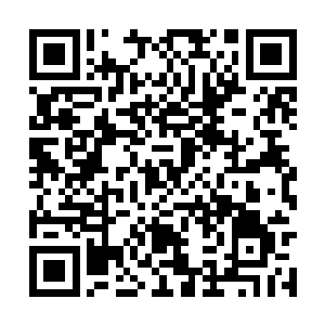 一边目光暗暗的向司徒青锋投去了一个赞许的神色二维码生成