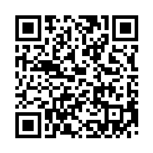 一边裹着大方巾去浴房的屏风后面擦净了二维码生成