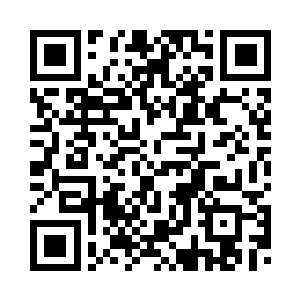 一边还不时照顾着给钟意加菜添汤二维码生成