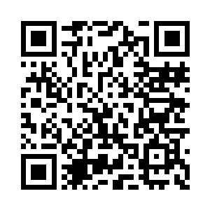 一边骂着一边对压在身上的人拳打脚踢起来二维码生成