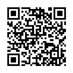 一道娇小的身影慢慢走到他身边站定二维码生成