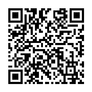 一道尖利的剑鸣声从银海领袖附近的空间深处出现二维码生成