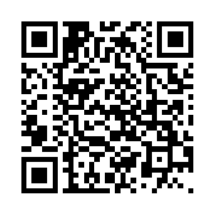 一道巨大的长枪瞬间出现在他的手中二维码生成