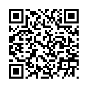 一道极细的血水从他的唇角流了下来二维码生成