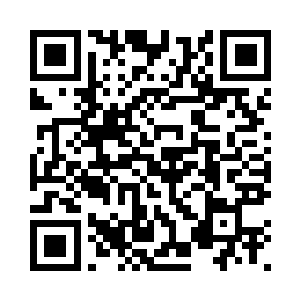 一道道光芒形成一个个巨大的字体二维码生成